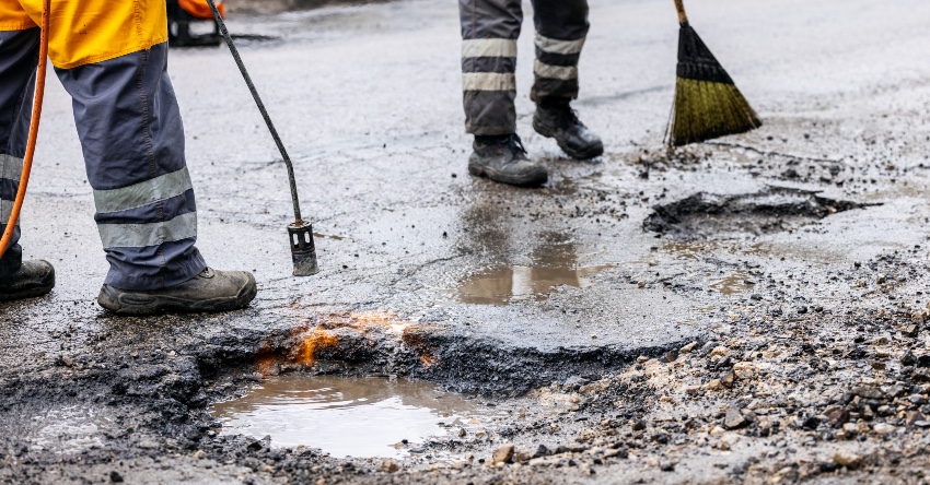 PRIME MINISTER TELLS COUNCILS TO PROVE ACTION ON POTHOLES TO UNLOCK EXTRA CASH 
