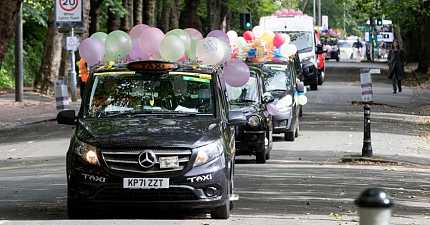 GLASGOW TAXIS PREPARE FOR HISTORIC 79TH ANNUAL CHILDRENS SEASIDE TRIP TO TROON