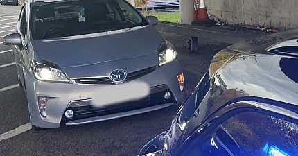 PRIVATE HIRE DRIVER CAUGHT USING MOBILE PHONE COULD LOSE HIS LICENCE