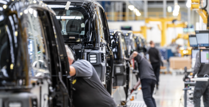 BLACK CAB SHORTAGE THREATENS LONDON TAXI DRIVERS