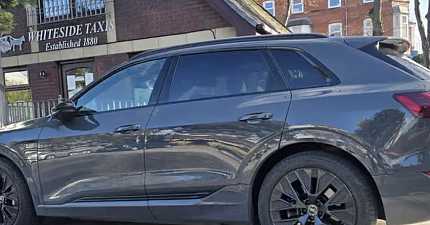 WHITESIDE TAXIS LEADS GREEN REVOLUTION ON FYLDE COAST WITH NEW RAPID CHARGER