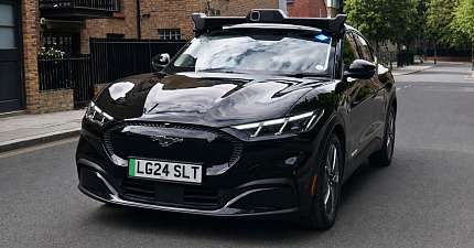 WAYVE AND UBER MOVE A STEP CLOSER TO AUTONOMOUS RIDES IN LONDON AS TFL GRANTS PHV LICENCES