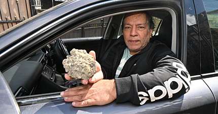 BRADFORD PRIVATE HIRE QUESTIONS STAYING IN THE TRADE AFTER ROCK SHATTERS CAR WINDOW
