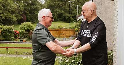 CHANCE TAXI REUNION ALLOWS GLASGOW DRIVER TO THANK PASSENGER WHO SAVED HIS LIFE FROM PROSTATE CANCER