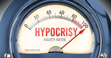 LONDON COUNCILS CHAMPIONING ANTI CAR SCHEMES ACCUSED OF HYPOCRISY OVER STAFF TAXI USE