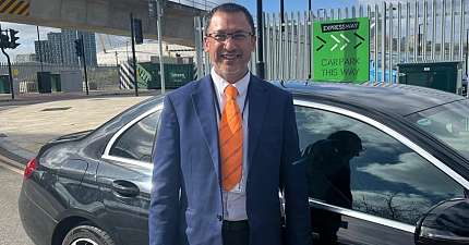 LONDON PRIVATE HIRE DRIVER HAILED A HERO AFTER HELPING DELIVER BABY IN BACK SEAT