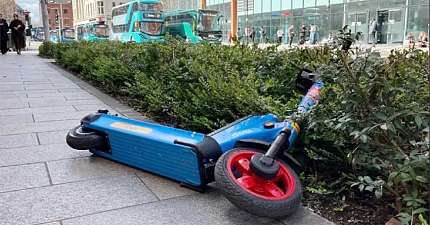 NOTTINGHAM E SCOOTER RIDER ARRESTED FOR DRINK DRIVING AFTER COLLISION WITH TAXI