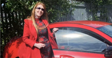 SINGLE MUM LAUNCHES FEMALE ONLY PRIVATE HIRE FIRM IN LEEDS 