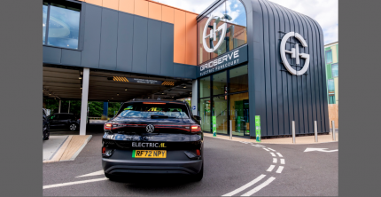 GRIDSERVE AND ADDISON LEE PARTNERSHIP SUPPORTS SUSTAINABLE AIRPORT TRANSFERS AT GATWICK