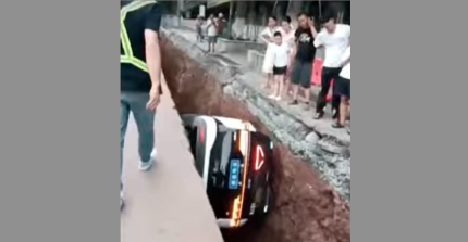 BAIDU SELF DRIVING TAXI FALLS INTO CONSTRUCTION PIT IN CHINA RAISING SAFETY CONCERNS