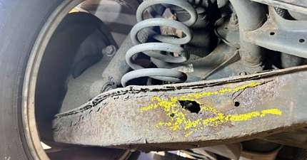 TAXI FACES LICENCE REVIEW AFTER INSPECTORS DISCOVER DANGEROUS SUSPENSION DEFECT IN REDDITCH