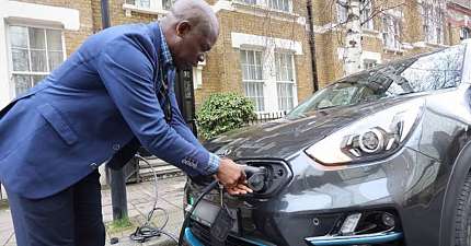 TFL UNVEILS PLANS TO MAKE ALL NEW LONDON PRIVATE HIRE VEHICLES FULLY ELECTRIC BY 2028