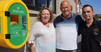 WEYMOUTH MAN SAVED BY PUB MANAGER AND TAXI DRIVER WHO GAVE HIM CPR